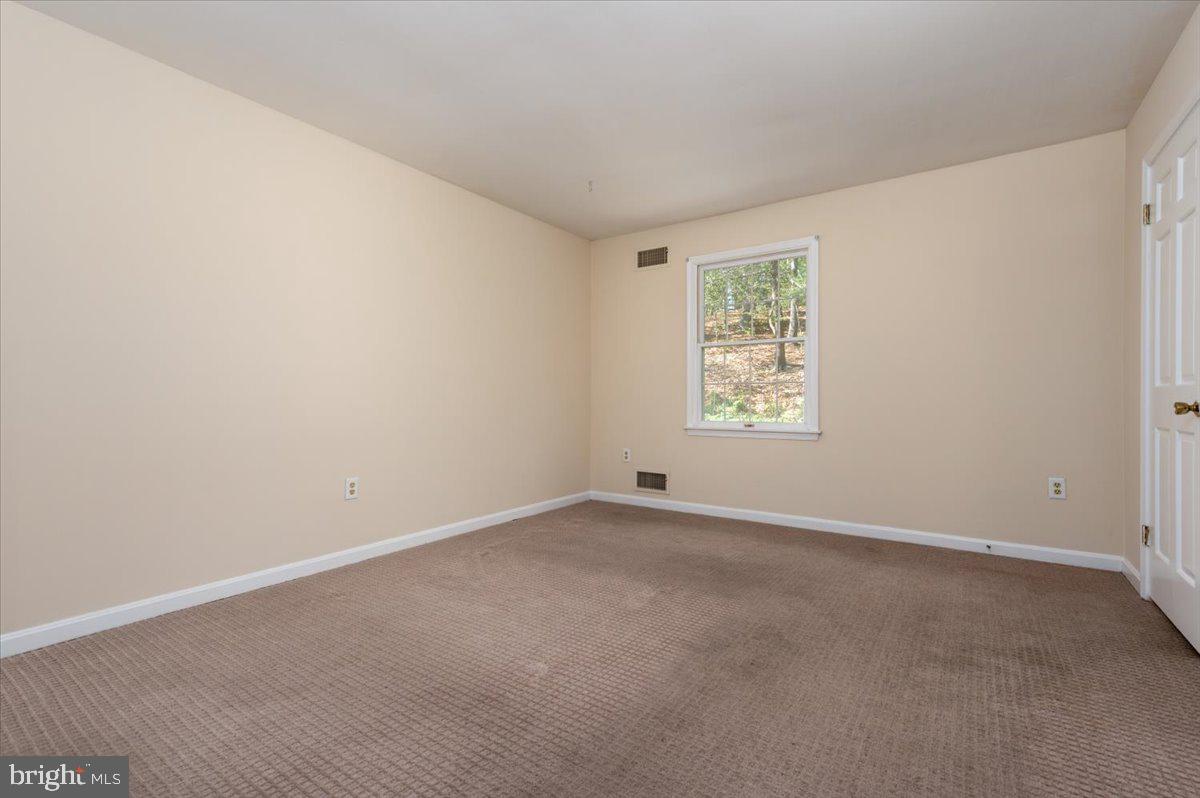 HARBOR HILLS - Residential