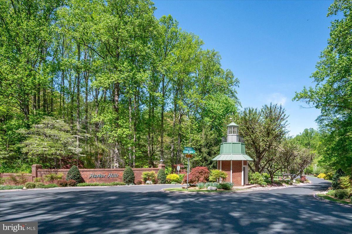 HARBOR HILLS - Residential