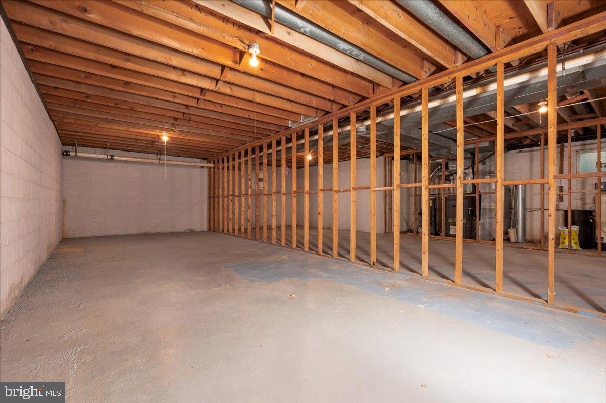 HARBOR HILLS - Residential