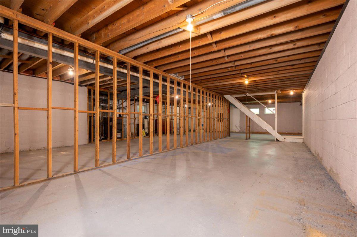 HARBOR HILLS - Residential