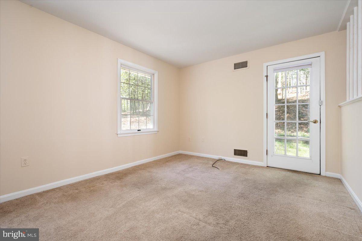 HARBOR HILLS - Residential