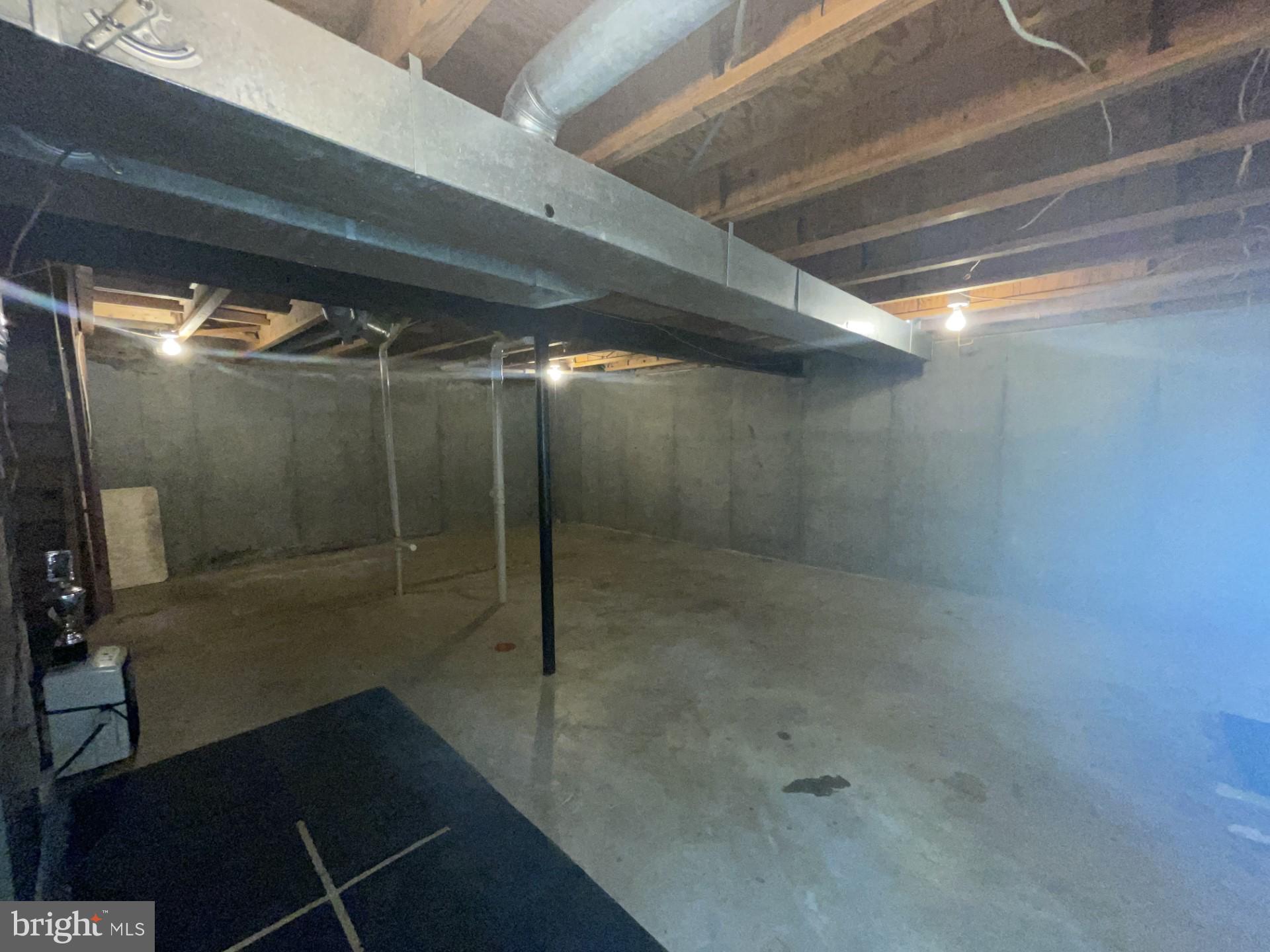 BURKE CENTRE CONSERVANCY - Residential Lease