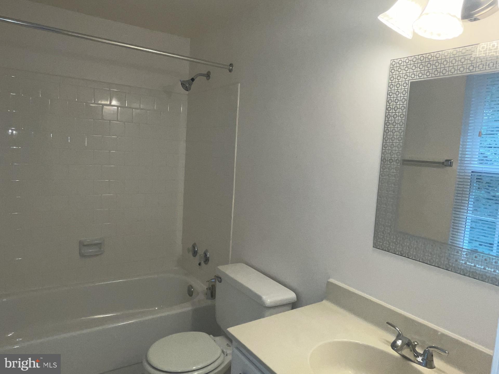 BURKE CENTRE CONSERVANCY - Residential Lease