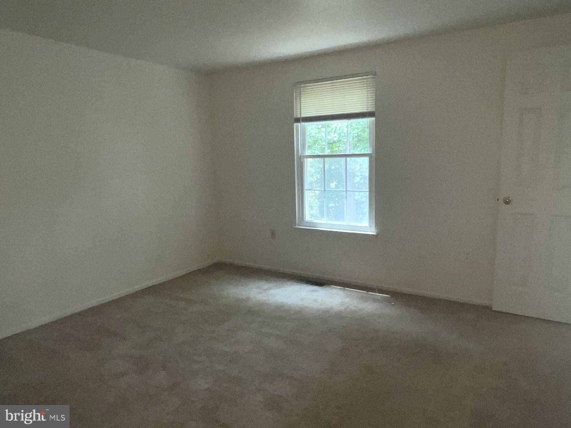 BURKE CENTRE CONSERVANCY - Residential Lease