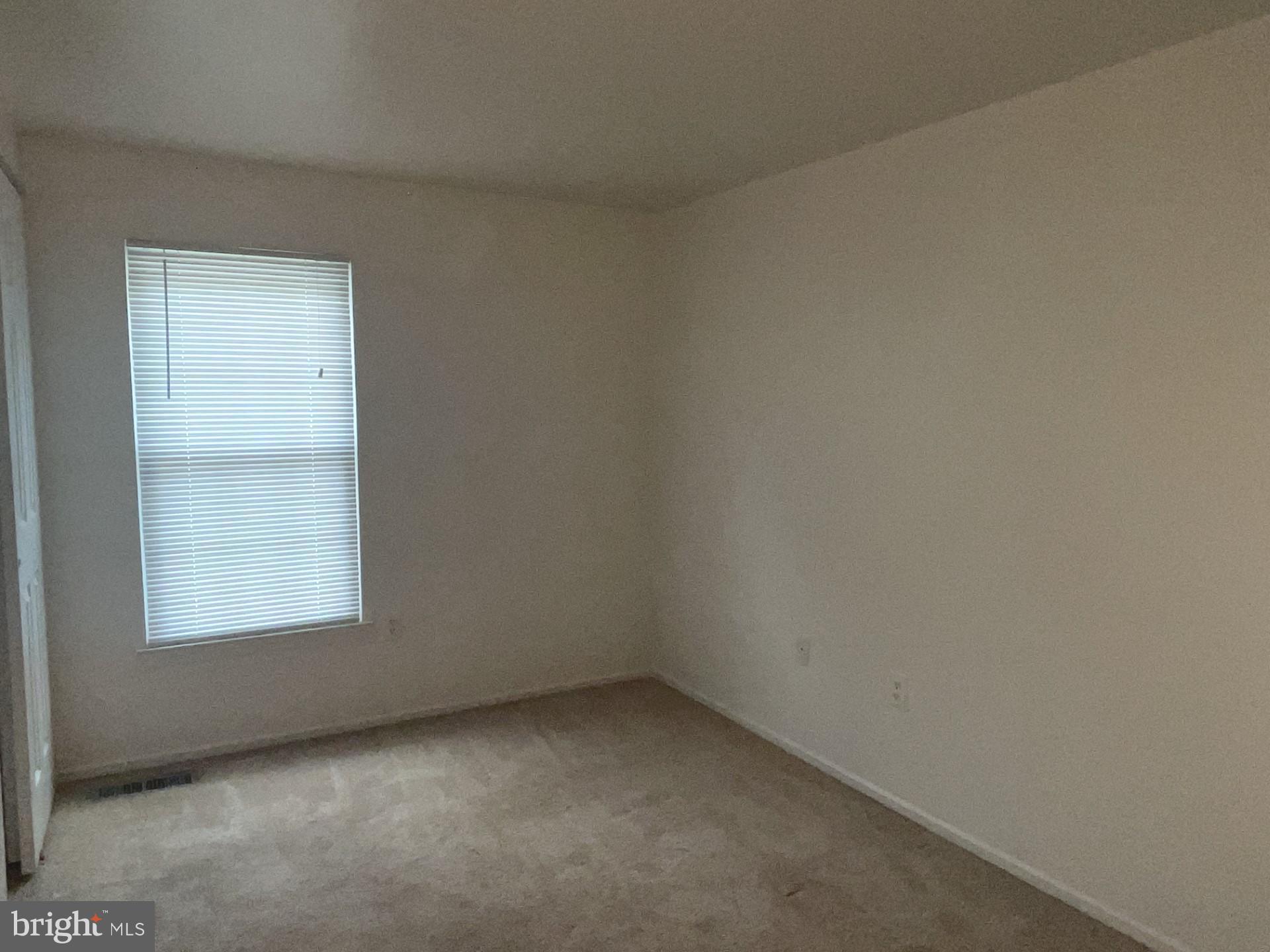 BURKE CENTRE CONSERVANCY - Residential Lease