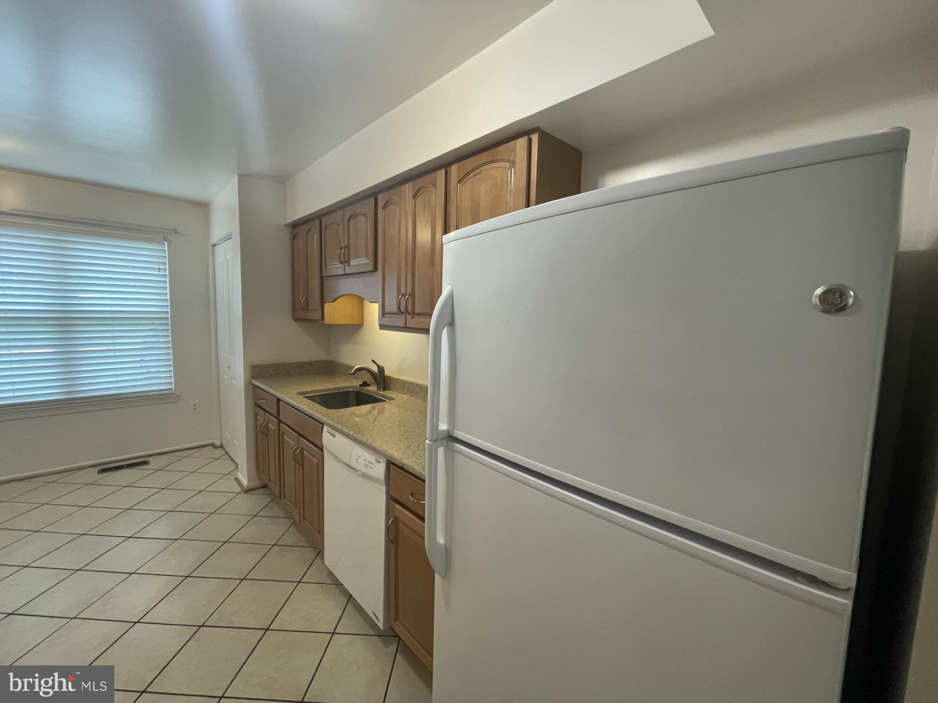 BURKE CENTRE CONSERVANCY - Residential Lease