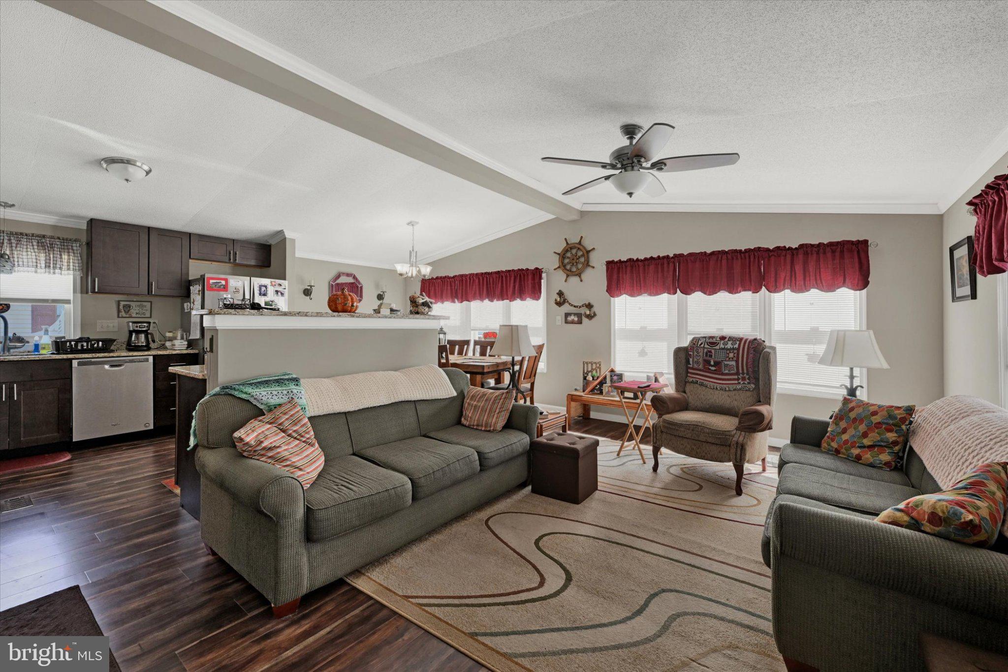 135 RODEO CIRCLE
