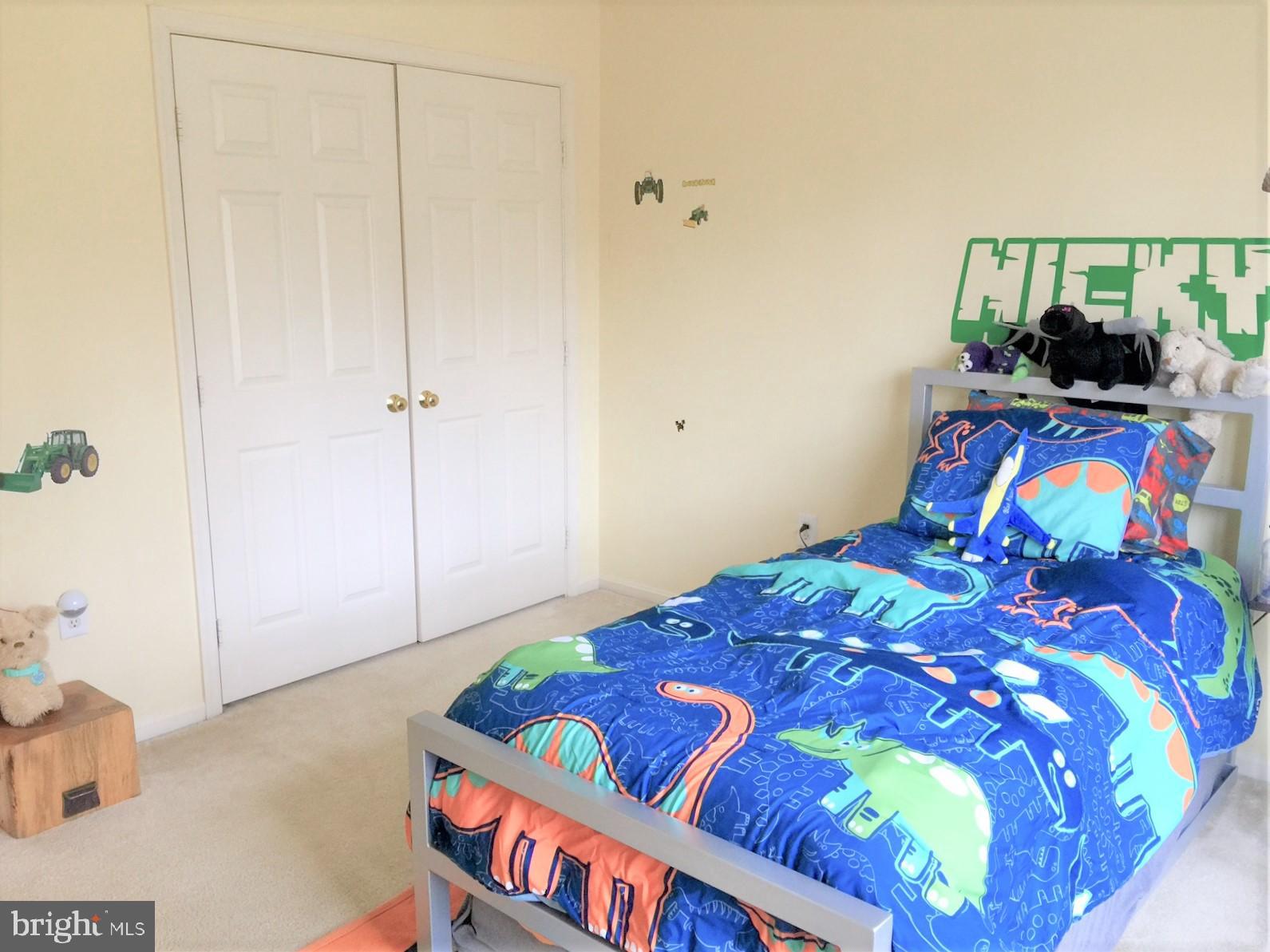 LYON PARK - Residential Lease