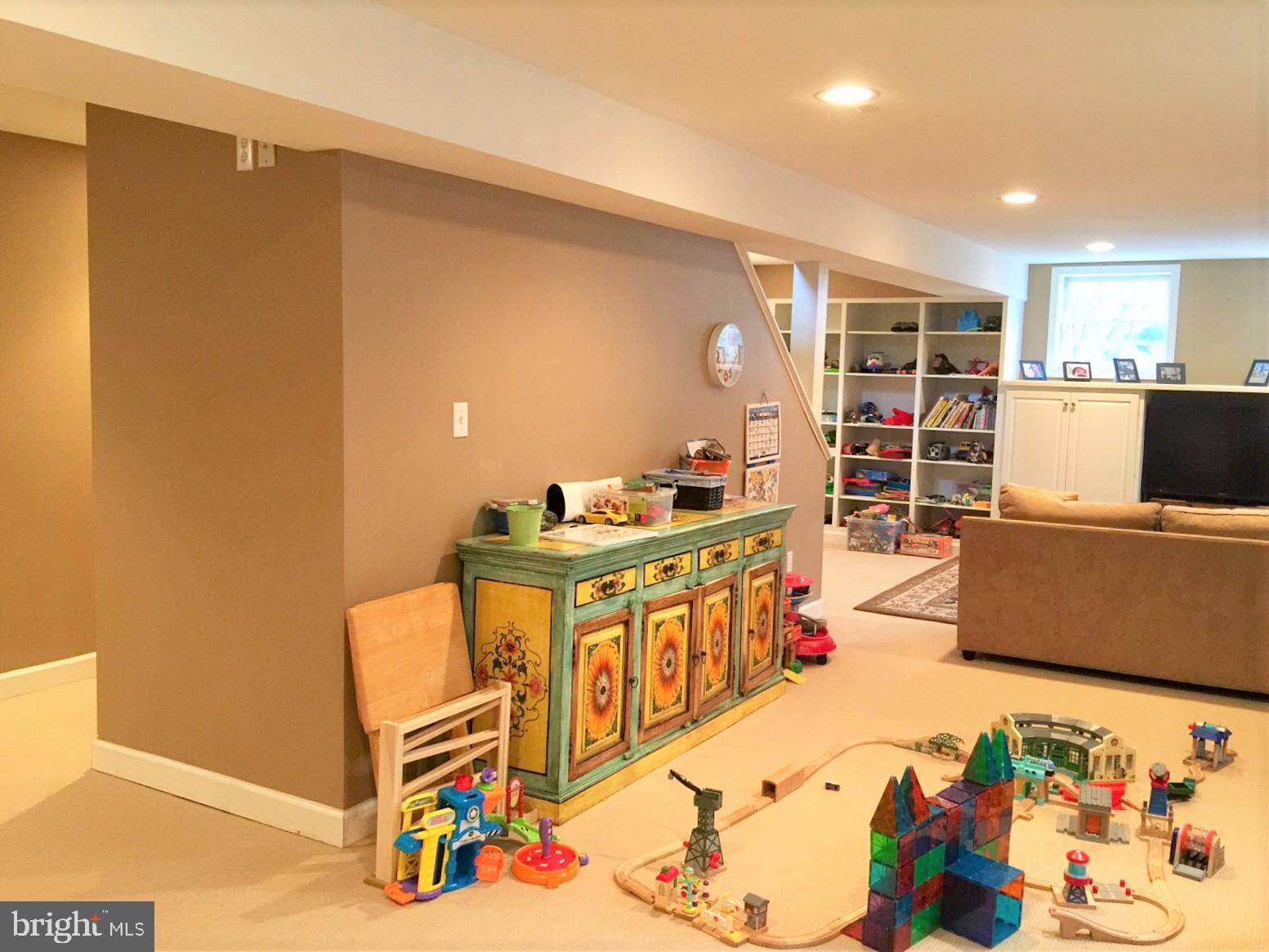 LYON PARK - Residential Lease