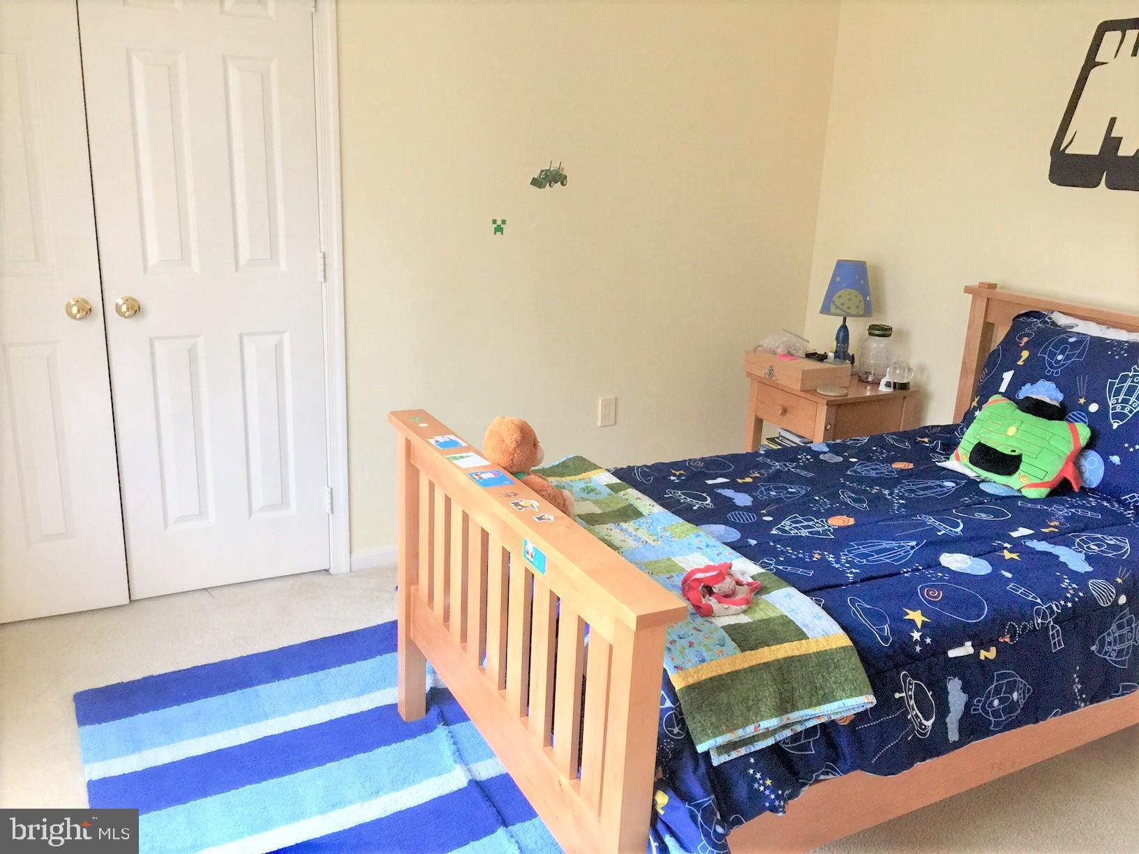 LYON PARK - Residential Lease