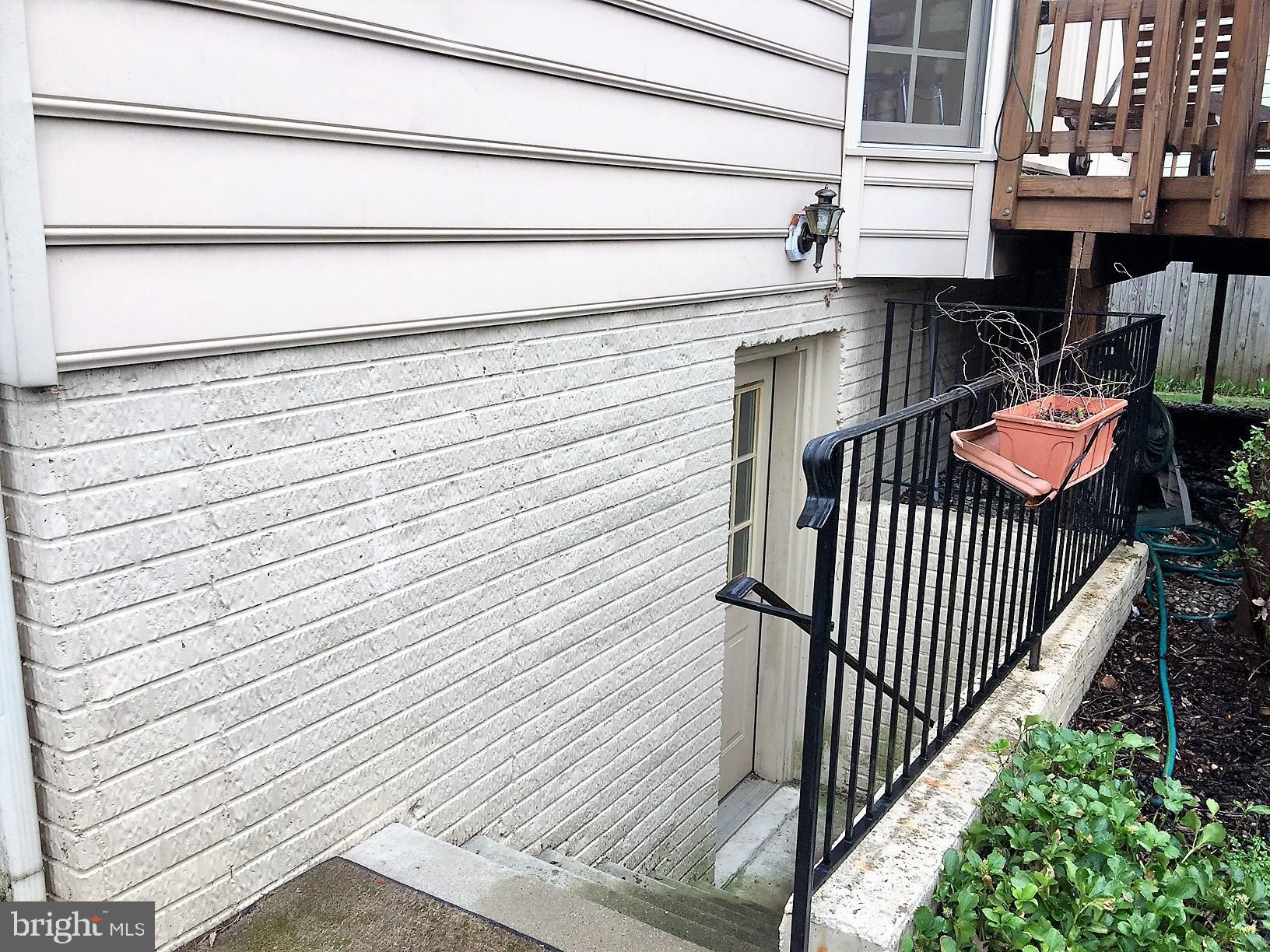 LYON PARK - Residential Lease