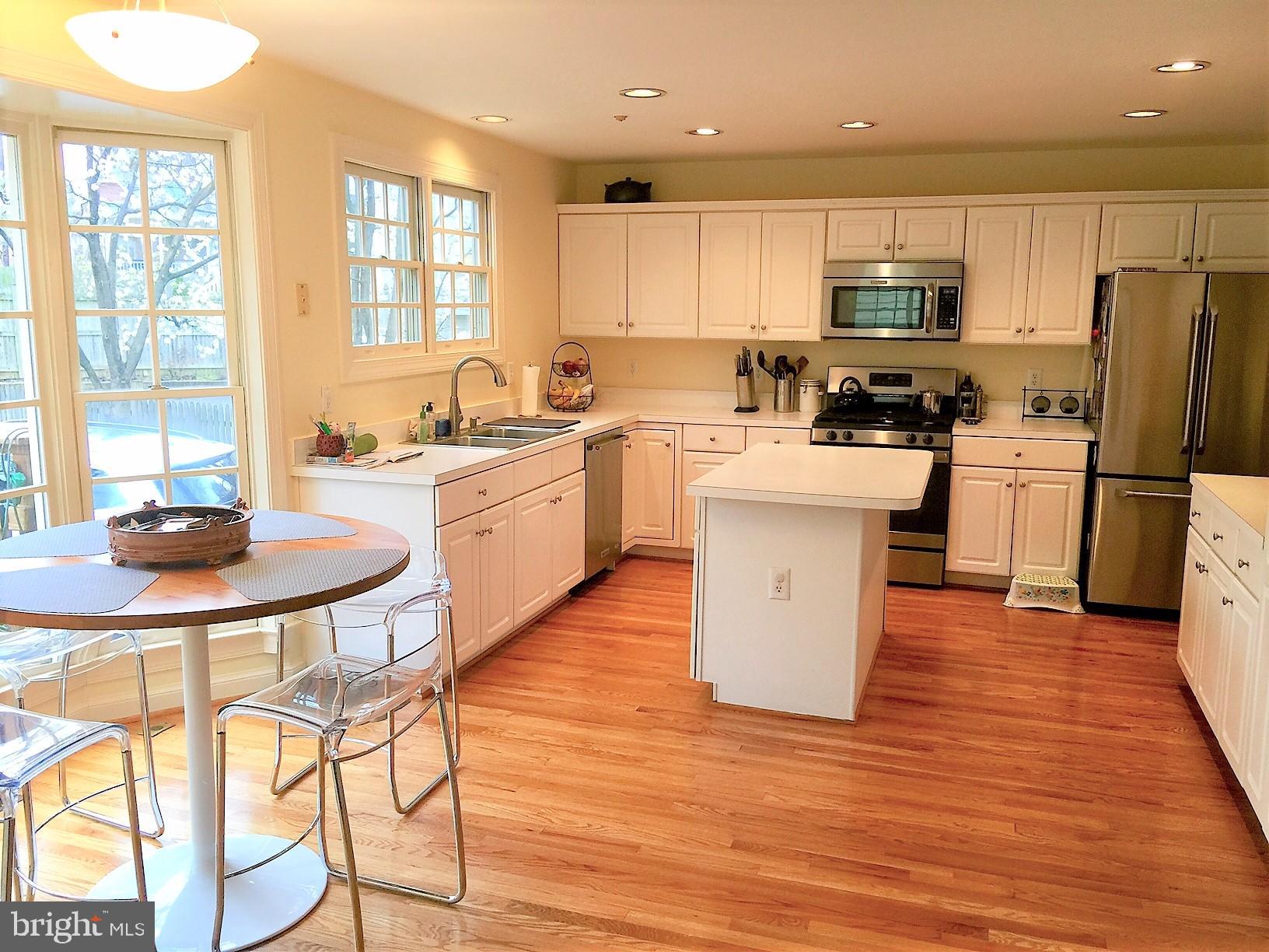 LYON PARK - Residential Lease