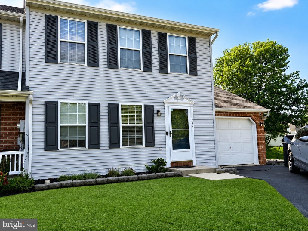 Photo of 236 Chelmsford Drive, MARIETTA, PA 17547 (MLS # PALA2091118)