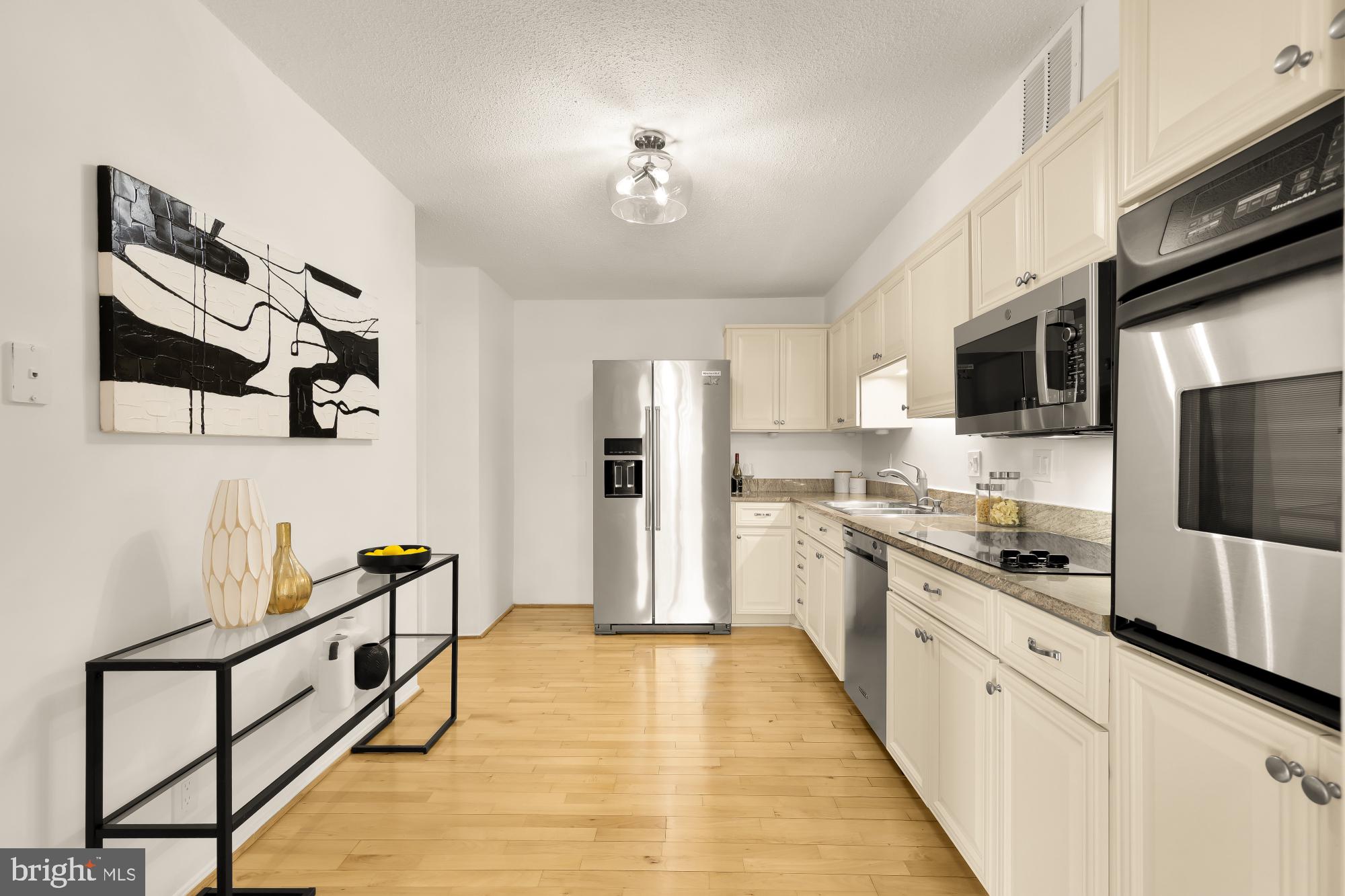 MONTEBELLO CONDO - Residential