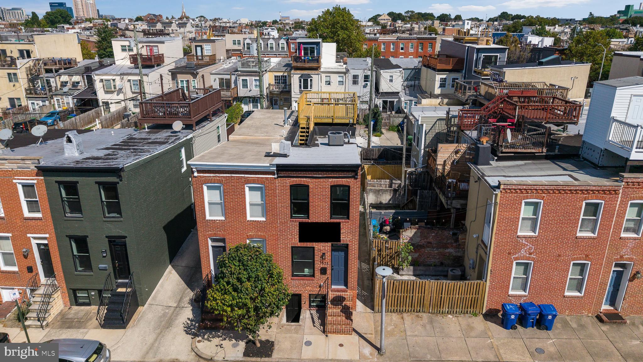 1523 CLARKSON STREET