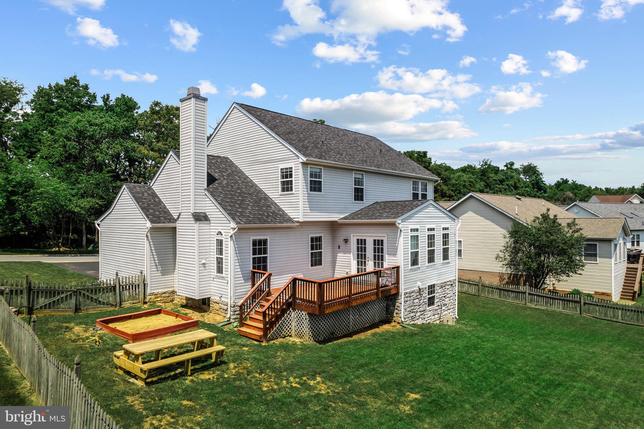 LOCUST HILL - Residential