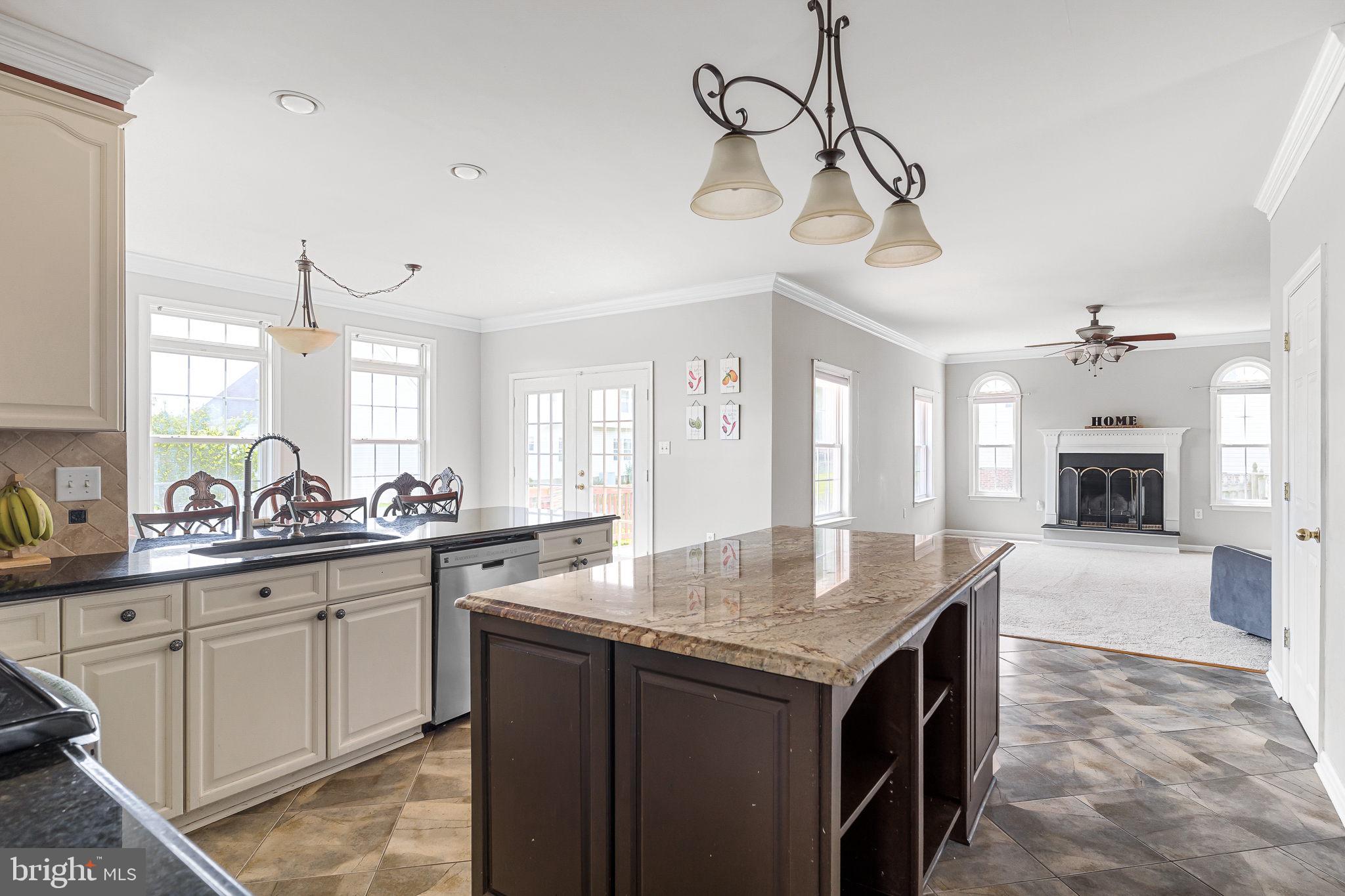 LOCUST HILL - Residential