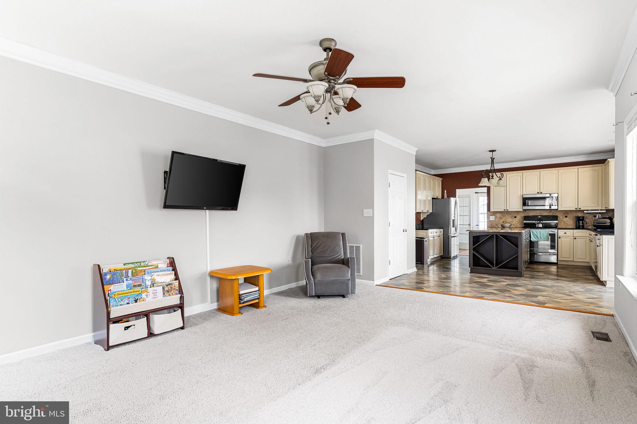 LOCUST HILL - Residential