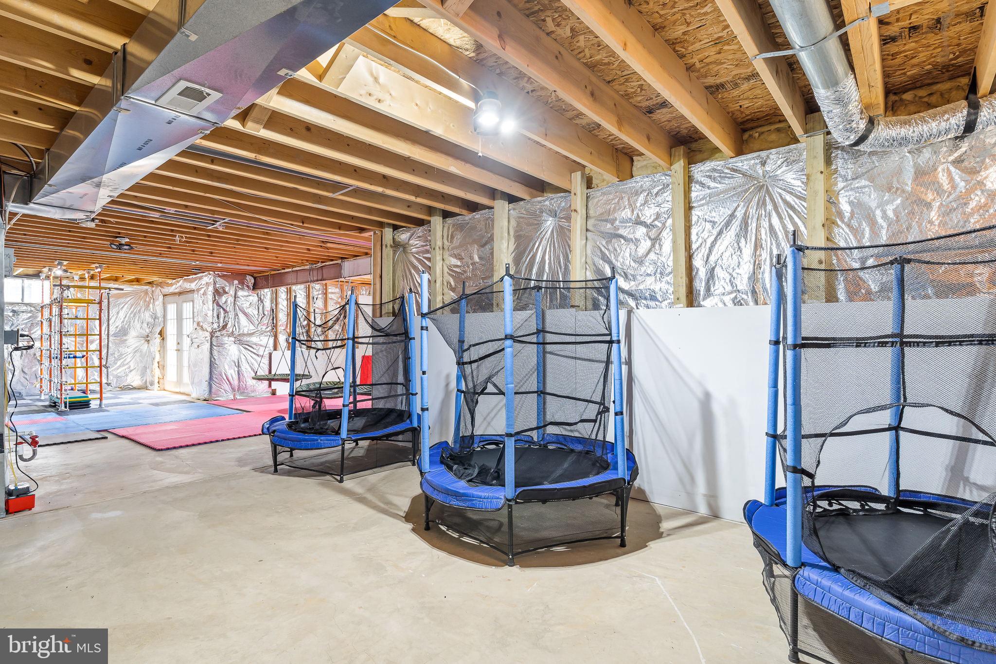 LOCUST HILL - Residential