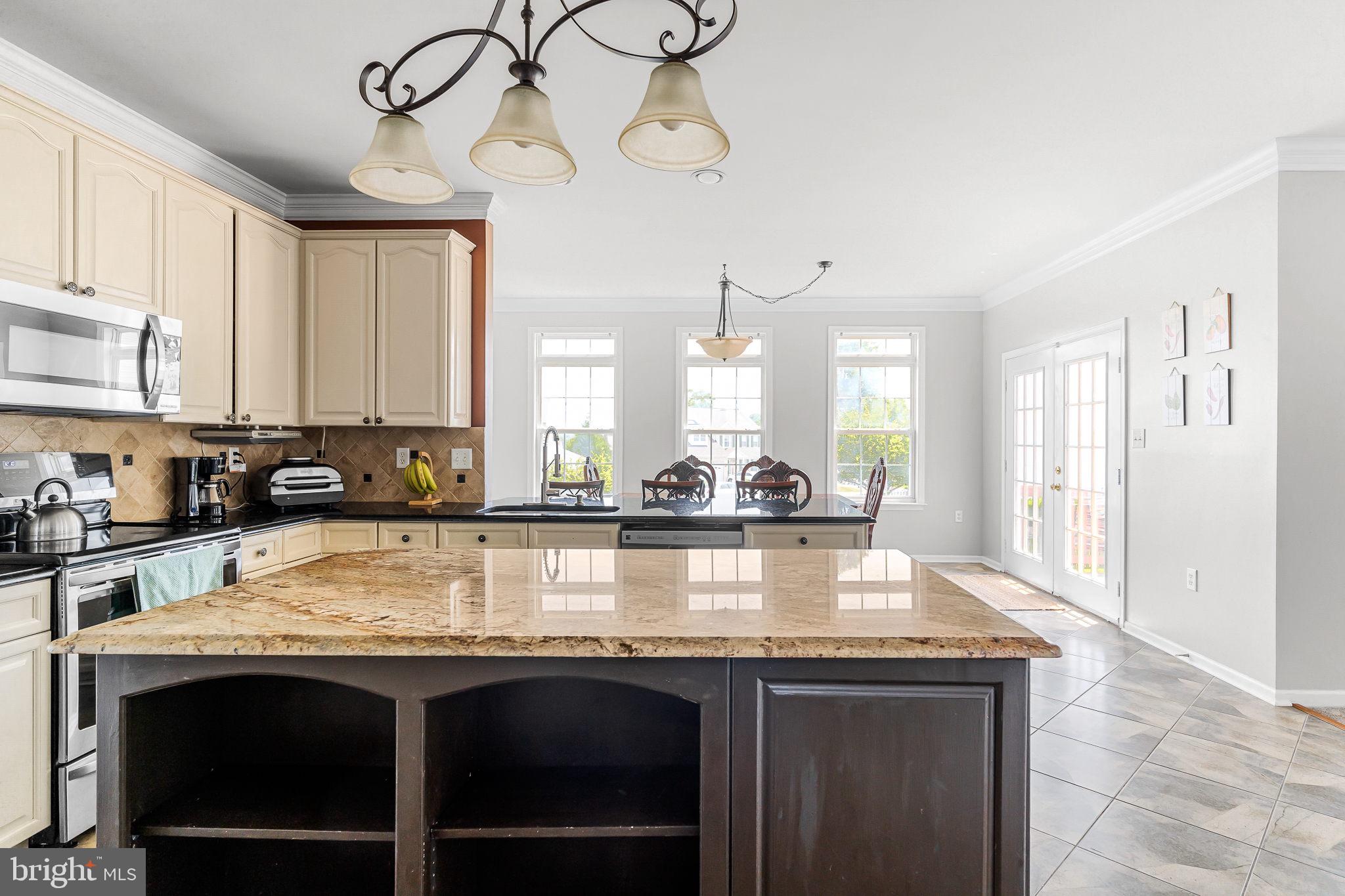 LOCUST HILL - Residential