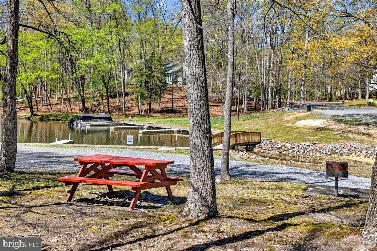 LAKE CAROLINE - Residential