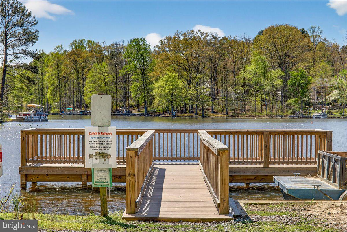 LAKE CAROLINE - Residential