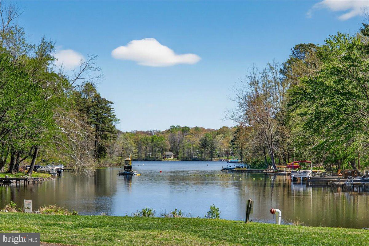 LAKE CAROLINE - Residential