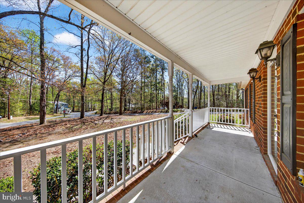 LAKE CAROLINE - Residential