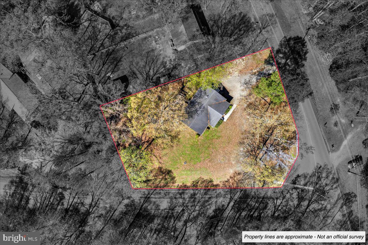 LAKE CAROLINE - Residential