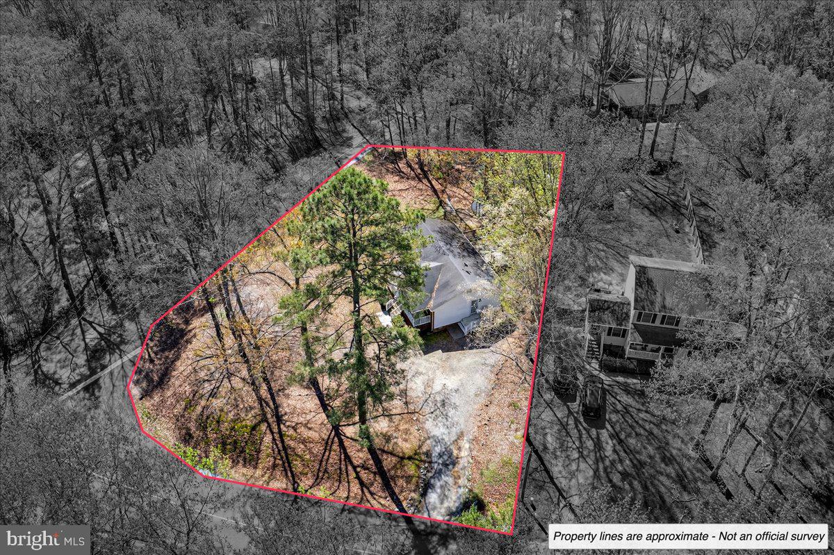 LAKE CAROLINE - Residential