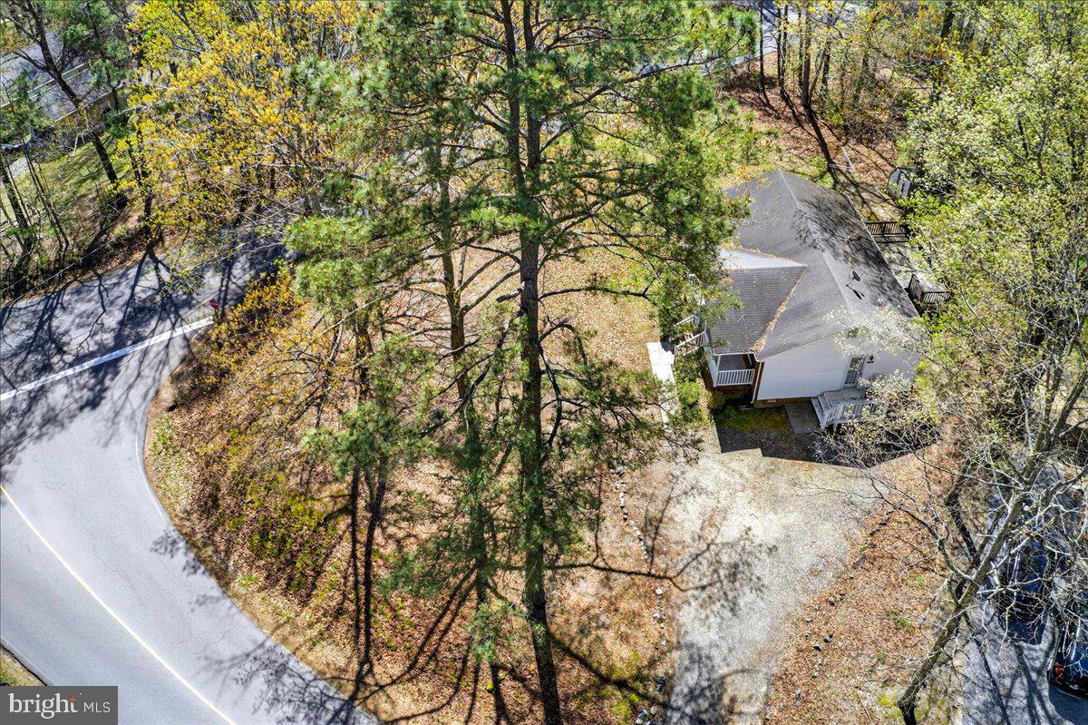 LAKE CAROLINE - Residential