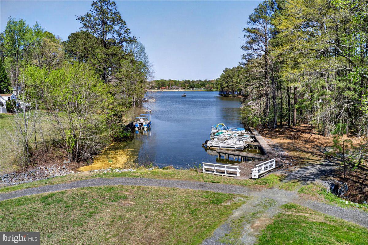 LAKE CAROLINE - Residential