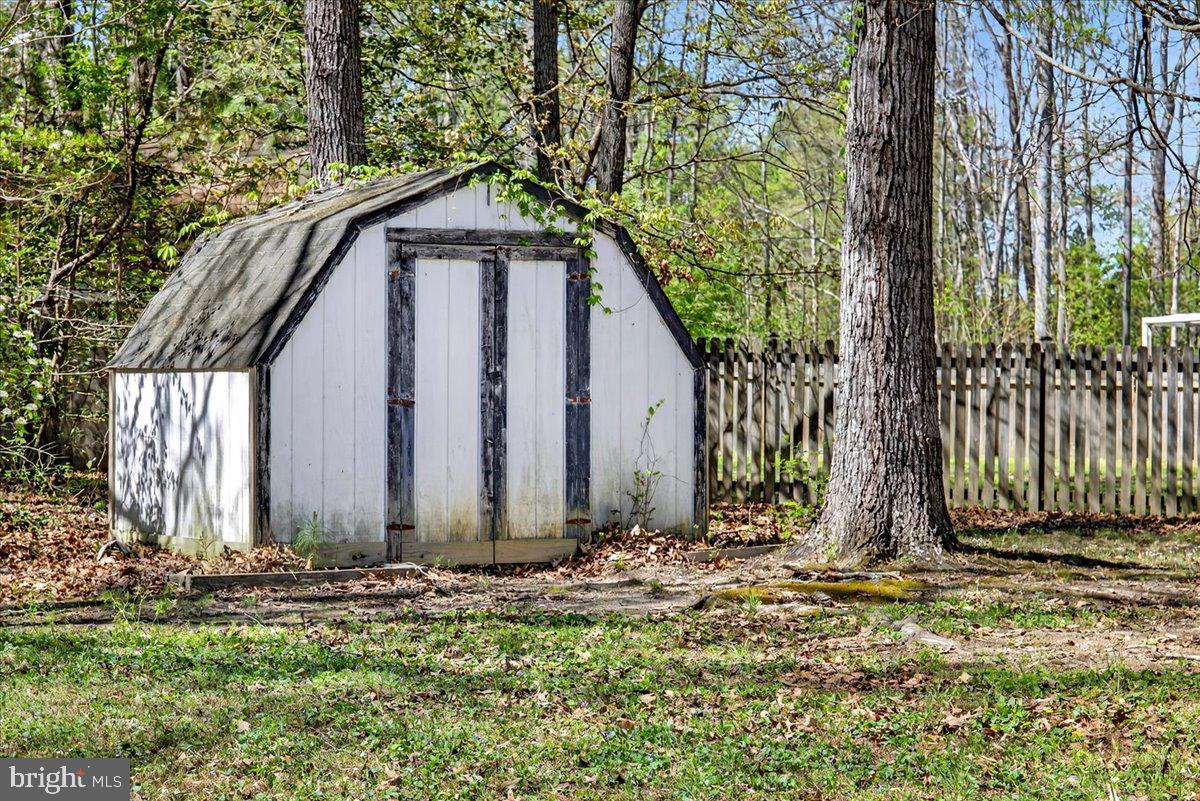 LAKE CAROLINE - Residential