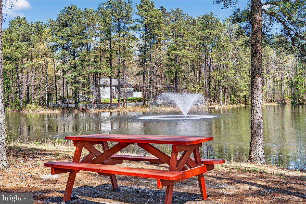 LAKE CAROLINE - Residential