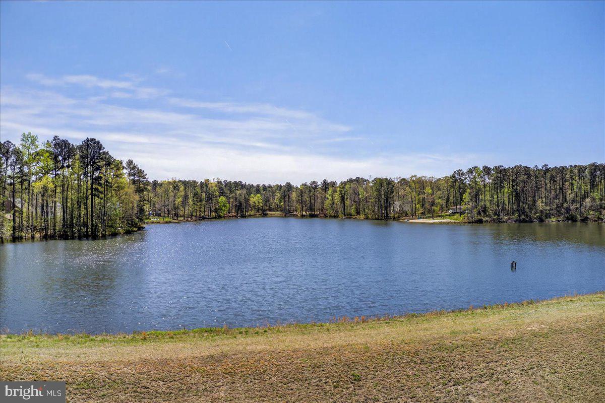LAKE CAROLINE - Residential
