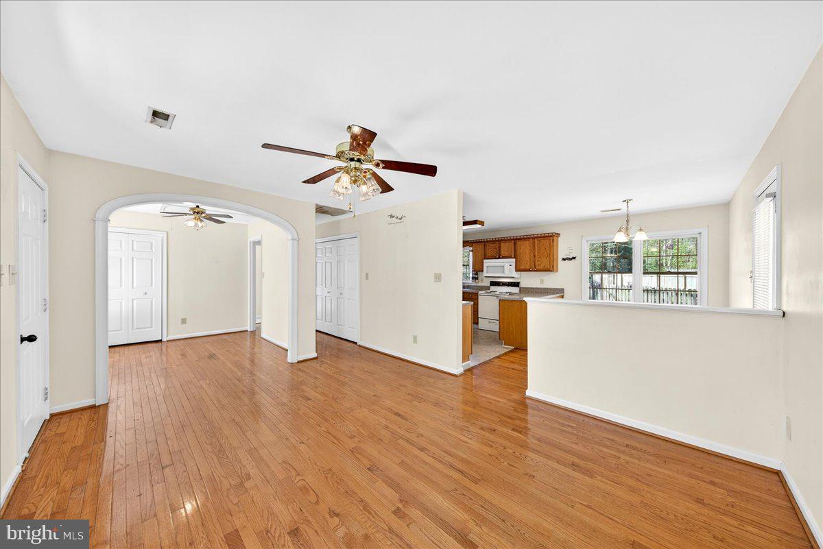 LAKE CAROLINE - Residential