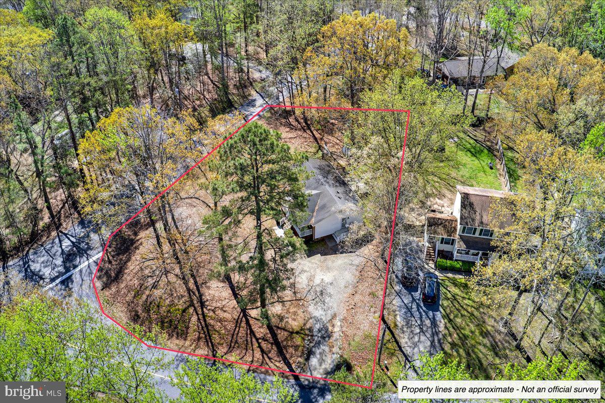 LAKE CAROLINE - Residential