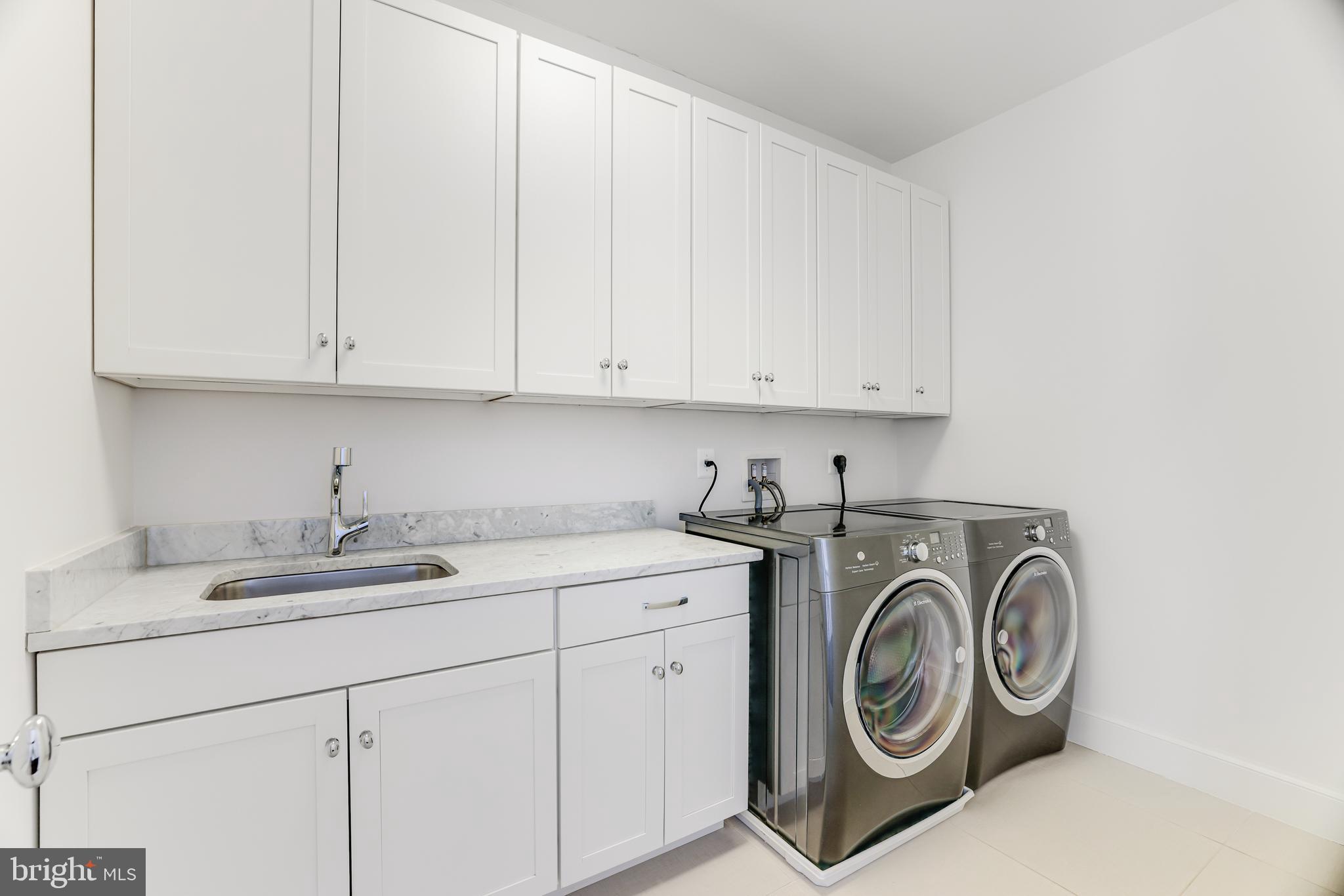 PARC OF MCLEAN - Residential