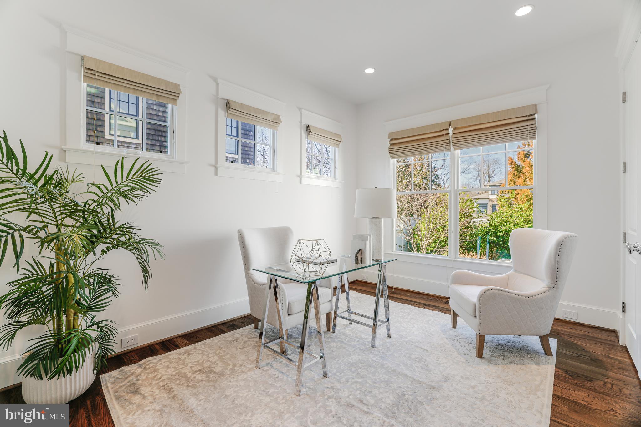 PARC OF MCLEAN - Residential