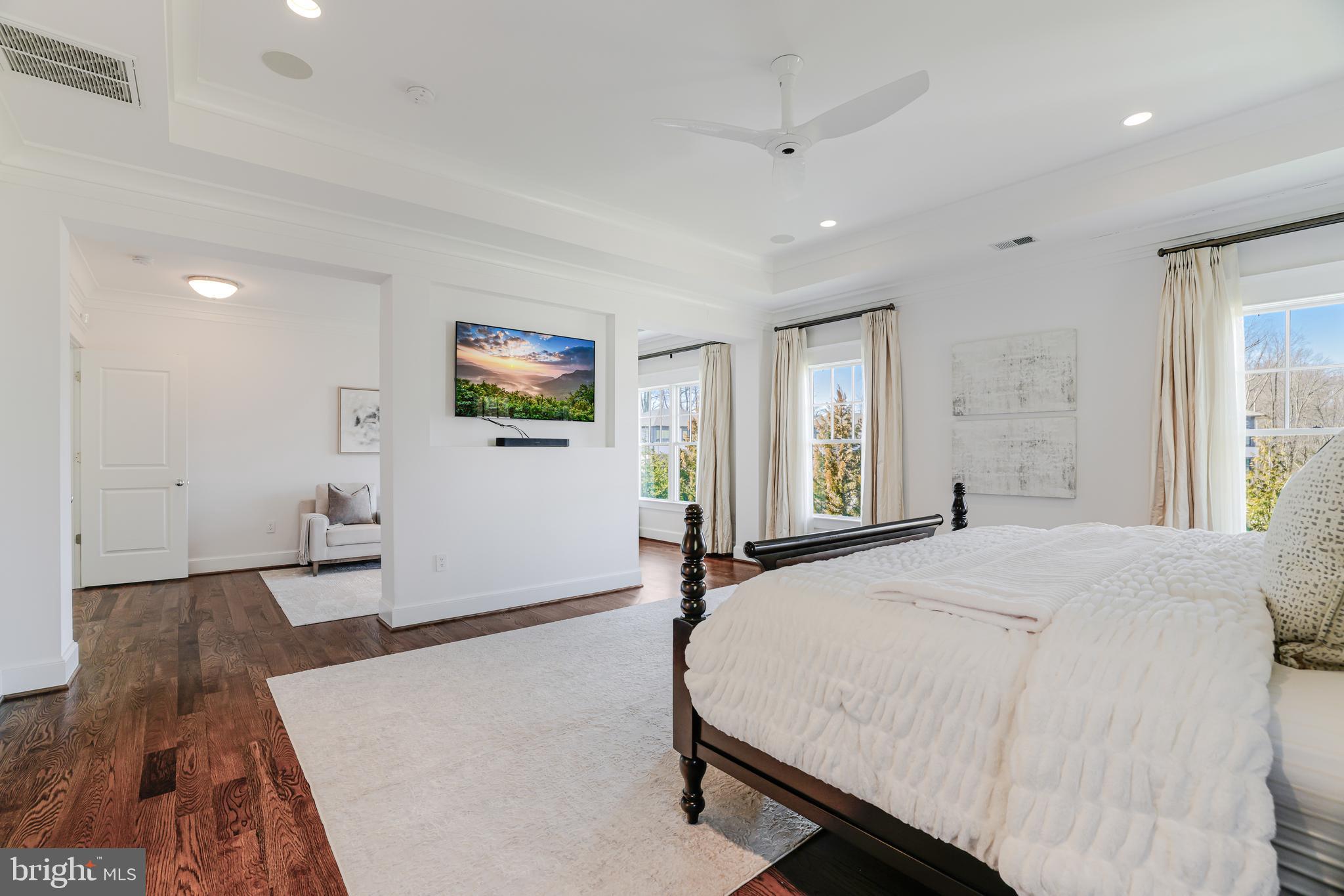 PARC OF MCLEAN - Residential