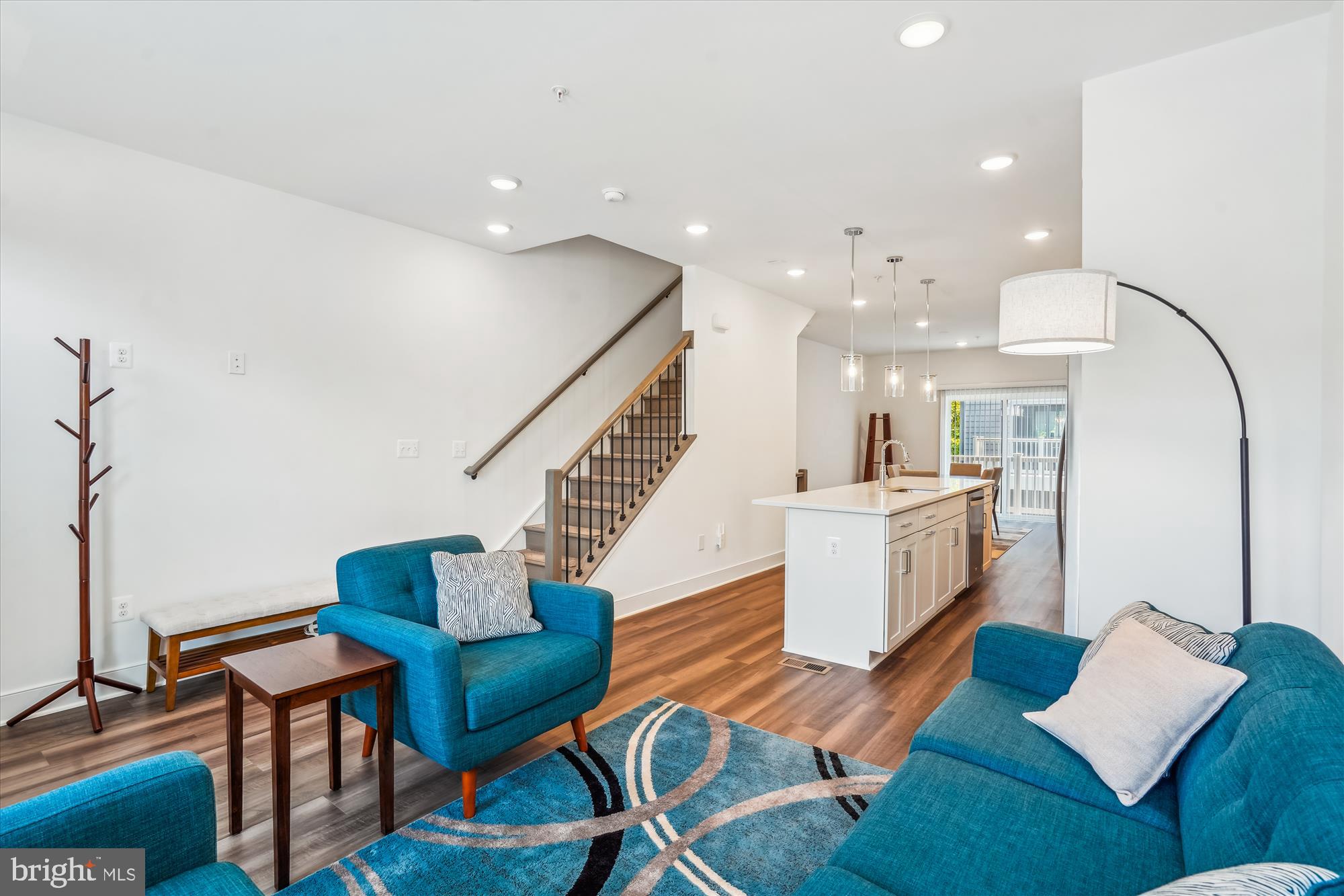 845 KING FARM BOULEVARD