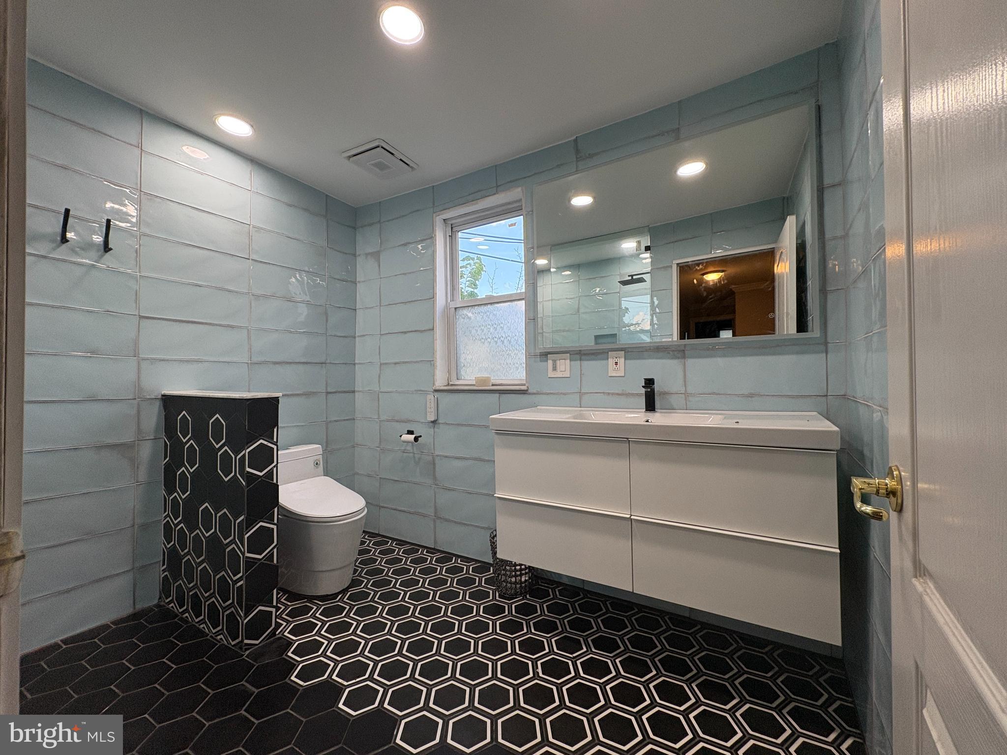 PORT RICHMOND - Residential