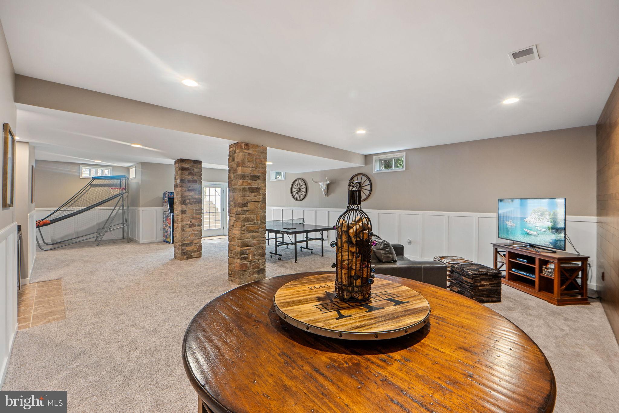 SOUTH VILLAGE - Residential