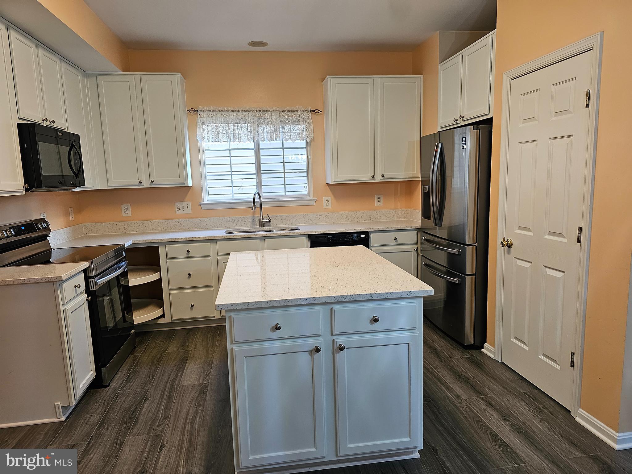 ENGLAND RUN NORTH - Residential