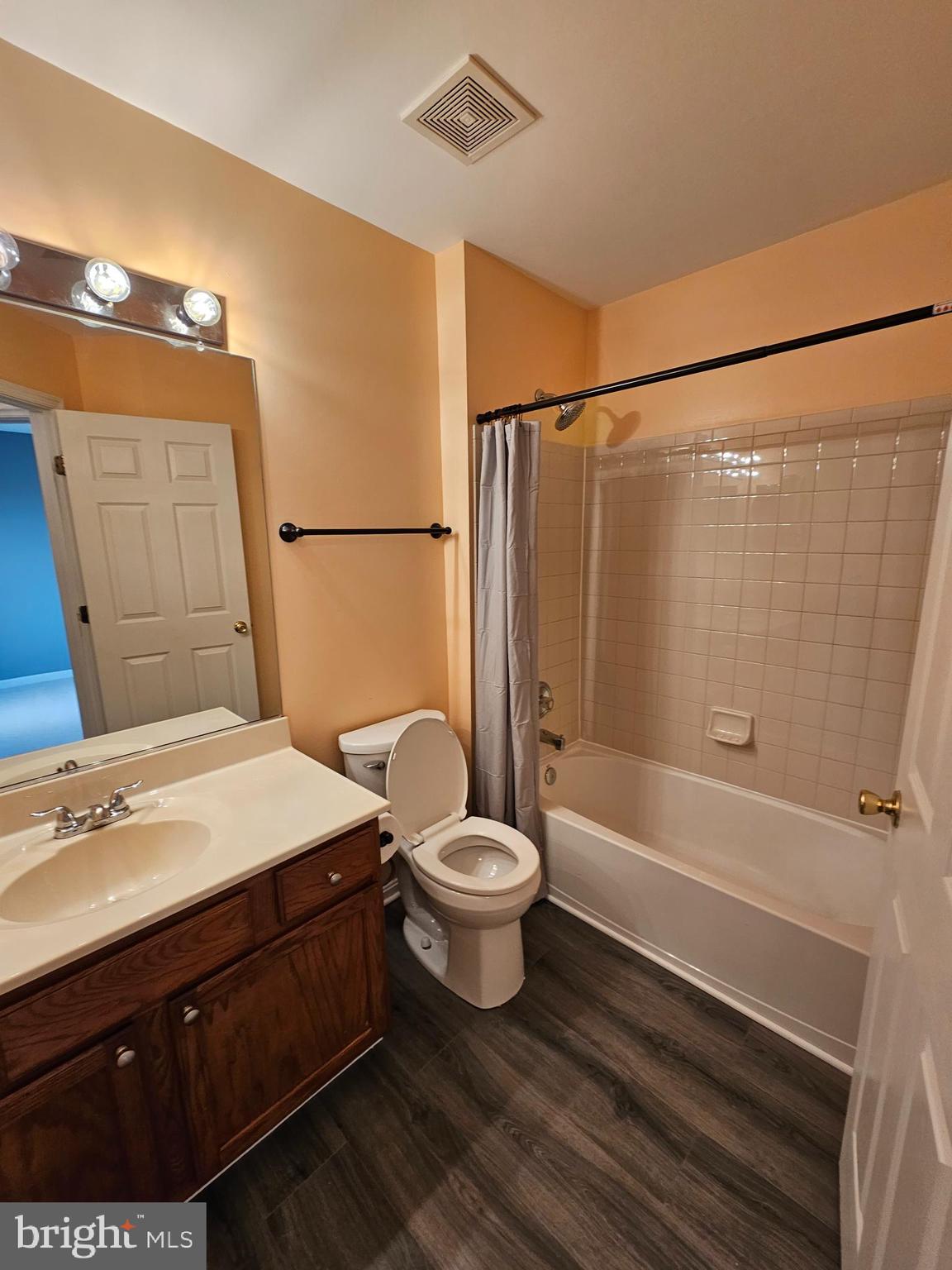 ENGLAND RUN NORTH - Residential