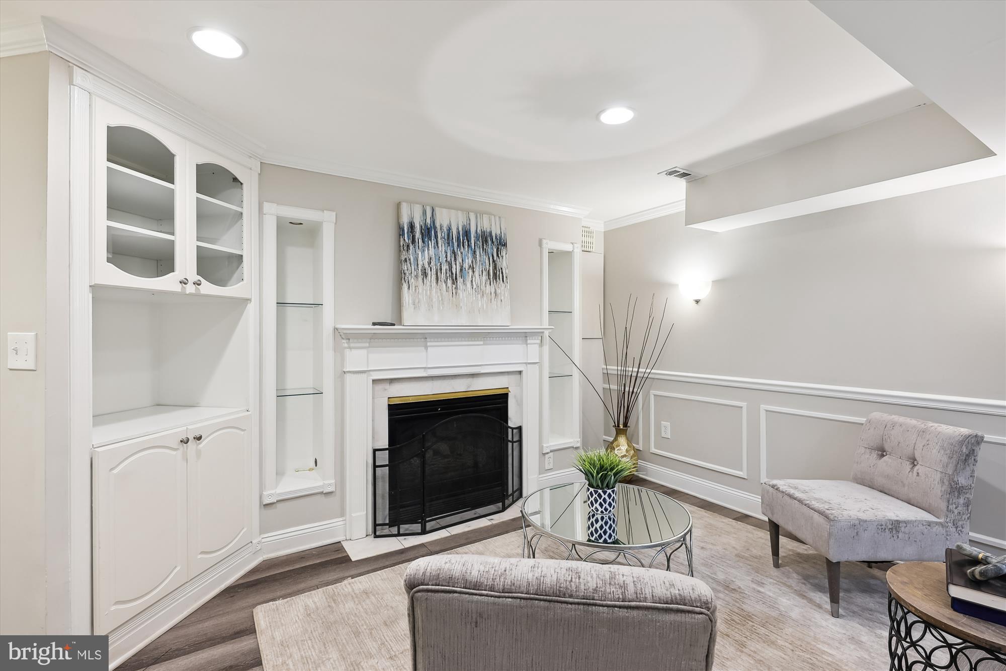 SUNNYSIDE - Residential