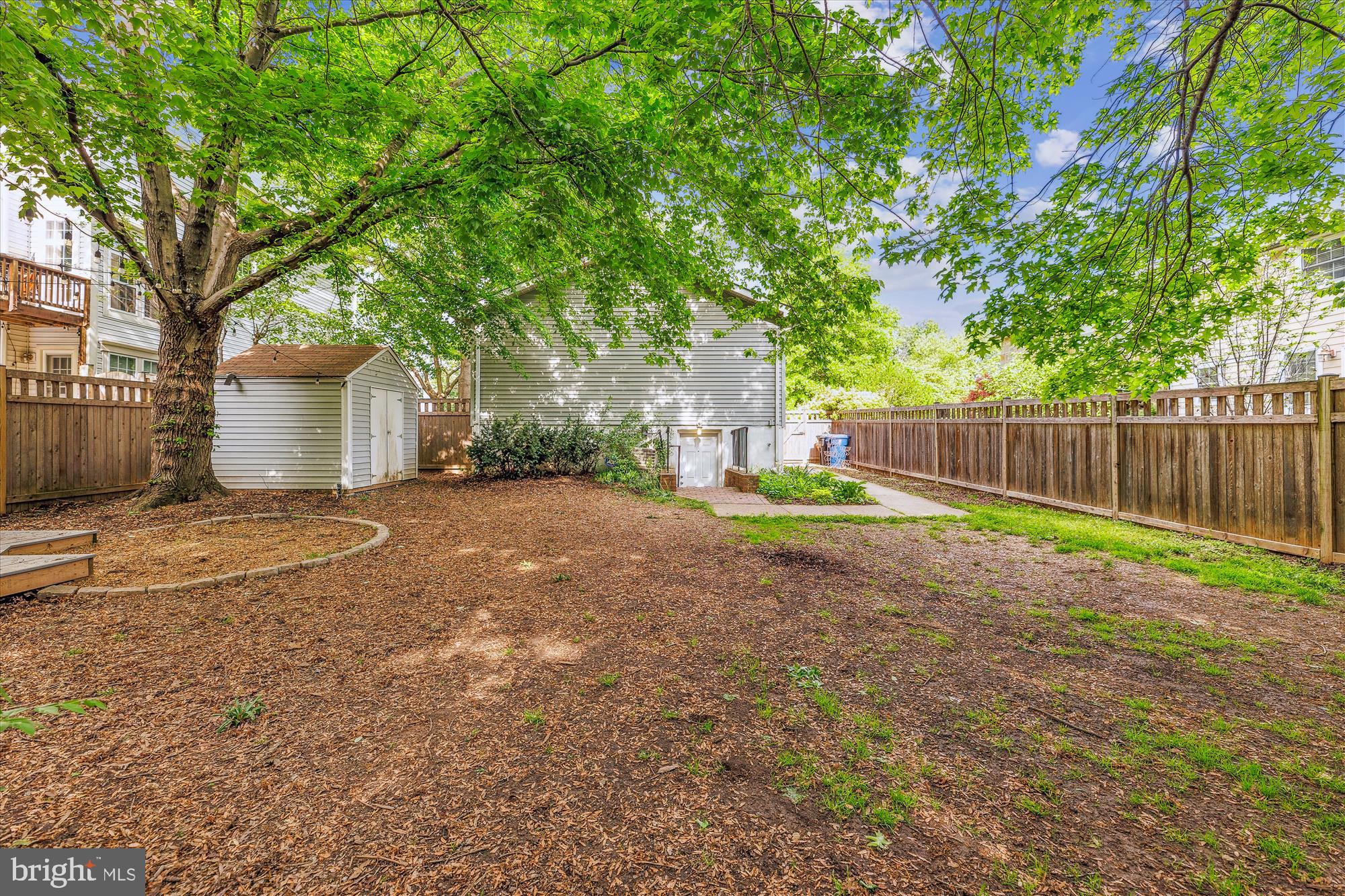 SUNNYSIDE - Residential