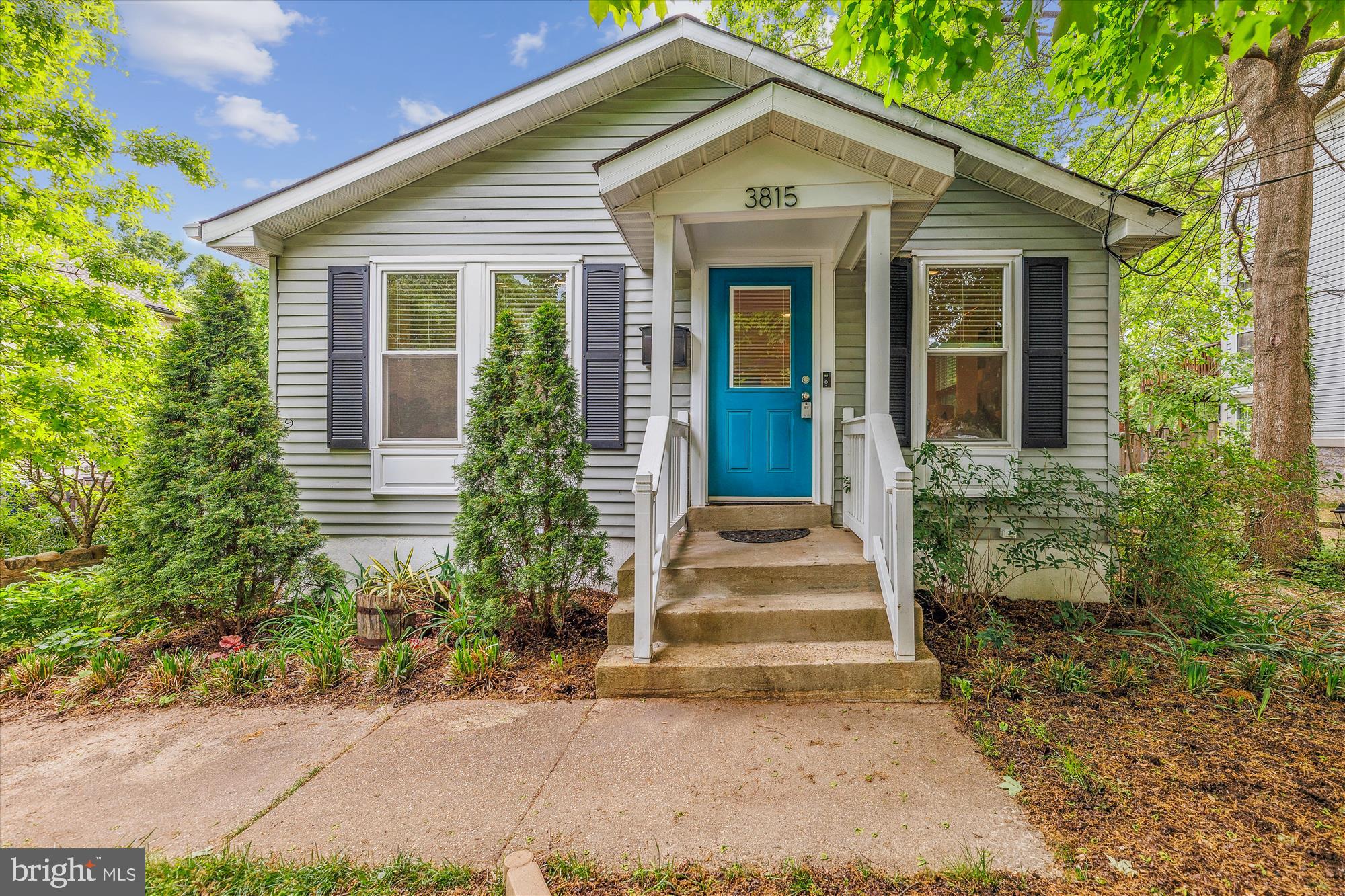 SUNNYSIDE - Residential