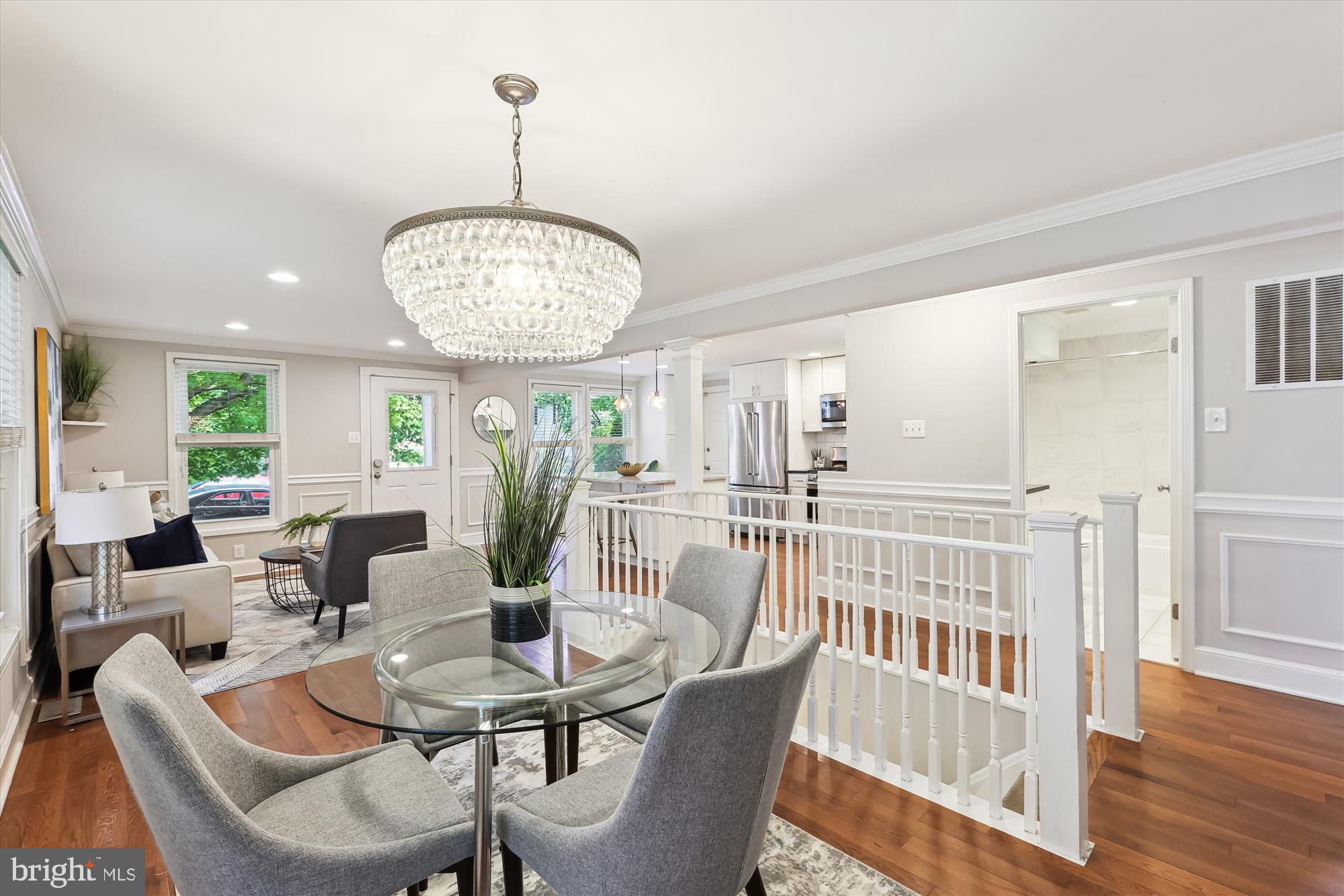 SUNNYSIDE - Residential