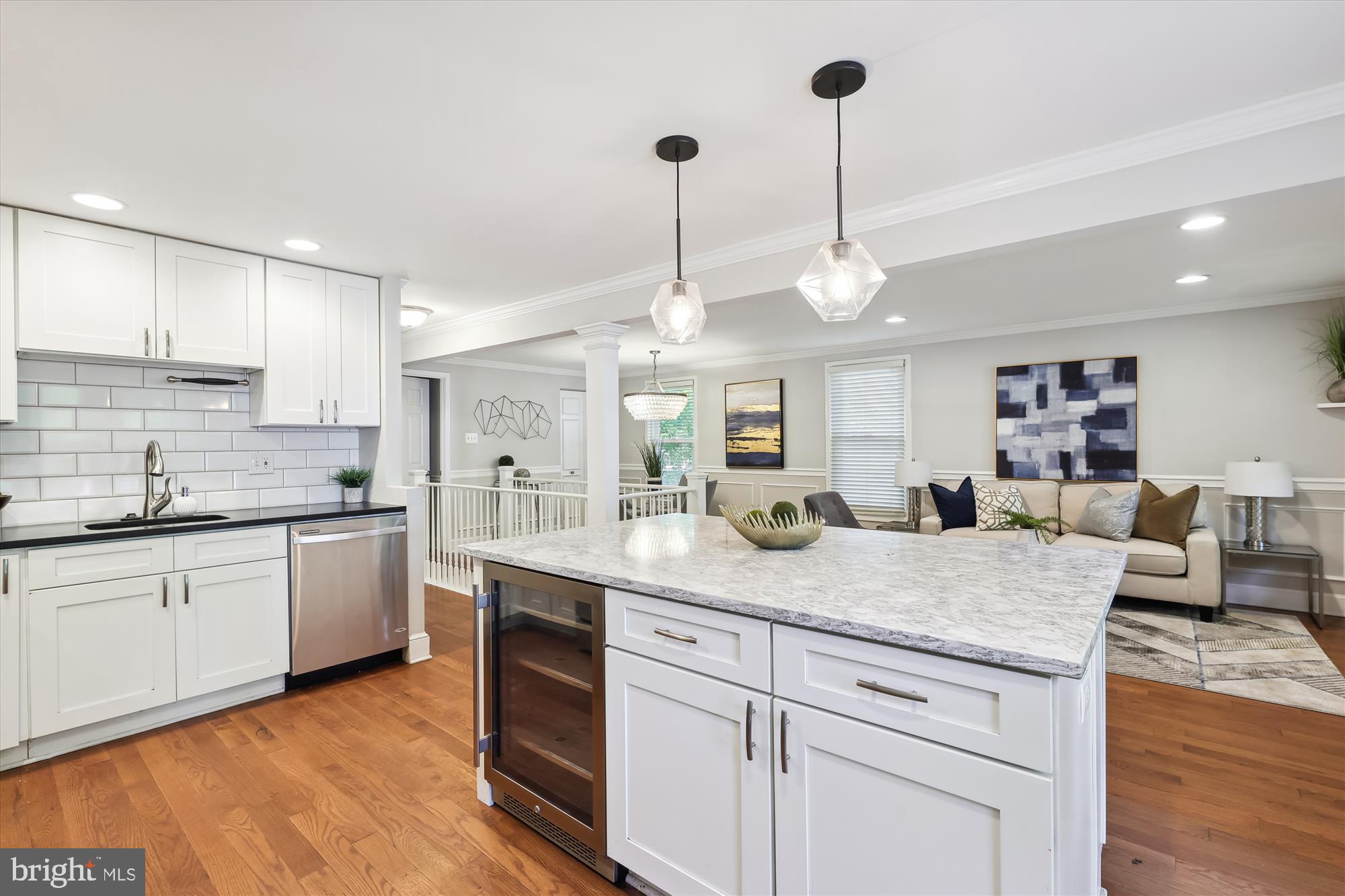 SUNNYSIDE - Residential